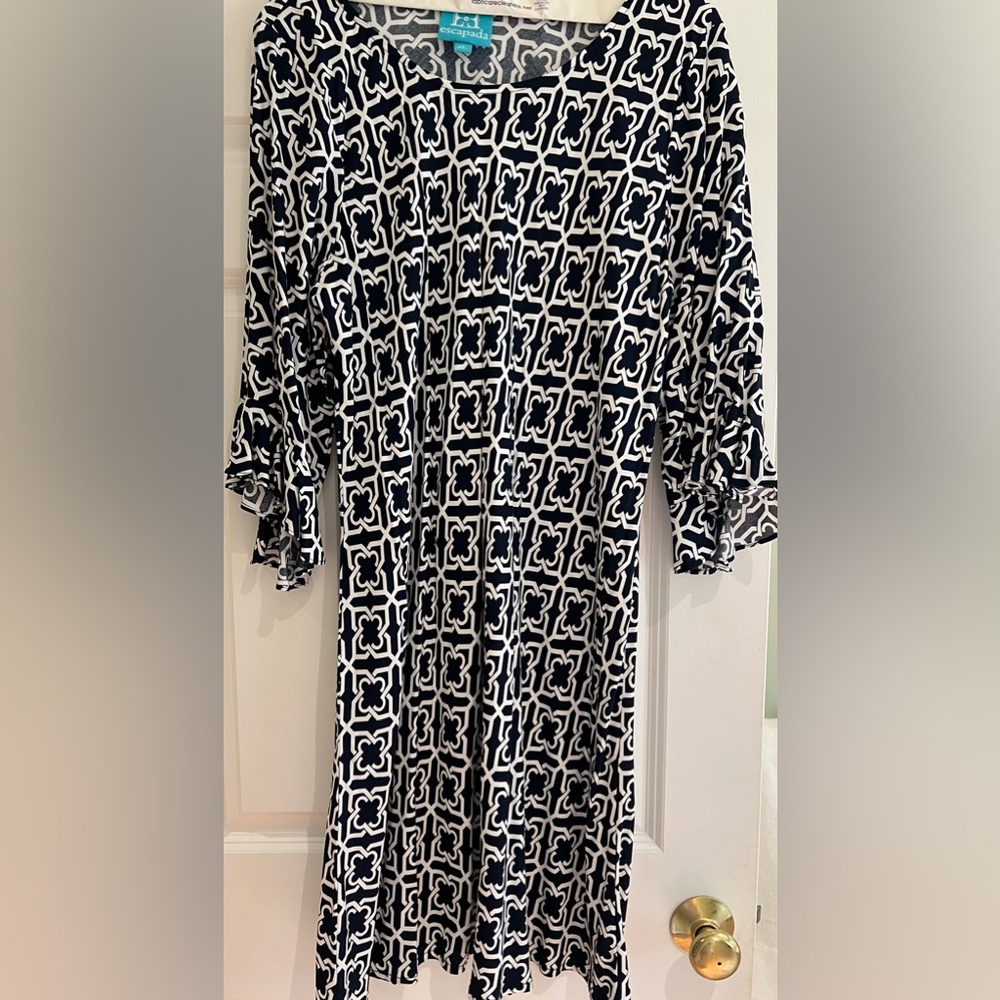 Escapada XL Navy/White mini dress EUC!